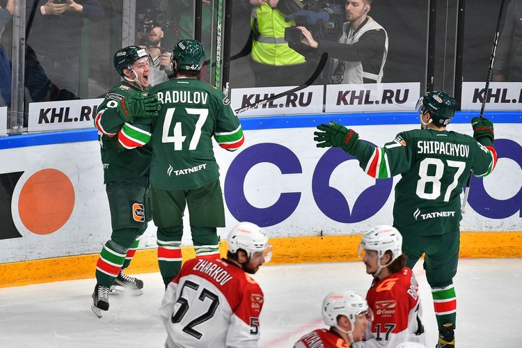 Ак Барс — Авангард