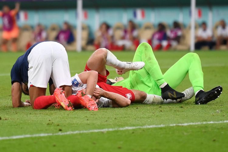 France-v-Poland-Round-of-16-FIFA-World-Cup-Qatar-2022 (4)_11zon.jpg