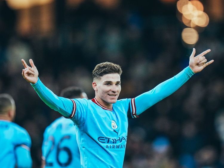 Хулиан Альварес Манчестер Сити